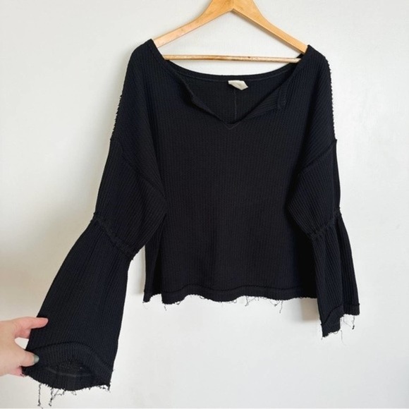 We The Free Dahlia Waffle Knit Thermal Bell Sleeve Oversized Top Size Medium - Picture 4 of 10